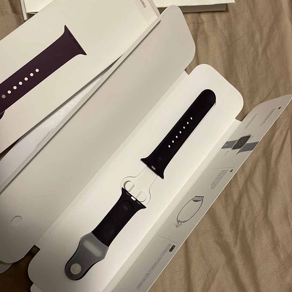Elderberry sport band - 41 mm size S/M. Brand new never used !